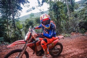Adrenalina e estetoscópio: o médico que trocou o hospital pela trilha no Polenta Off Road