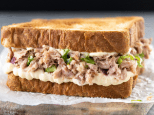 Sanduíche de Atum Turbo: Lanche Rápido que Salva Seu Dia