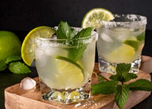 Festival da Cachaça de São Roque do Canaã vai preparar a maior caipirinha do Estado