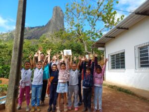 Monumento Natural O Frade e a Freira celebra aniversário com ação educativa em escola local