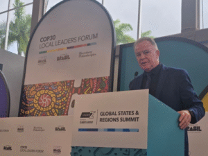 Governador destaca ações climáticas estaduais durante fórum da COP30 no Rio de Janeiro
