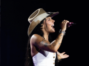 A boiadeira chegou, bebê: Ana Castela é a atração deste domingo na festa de 91 anos de Baixo Guandu