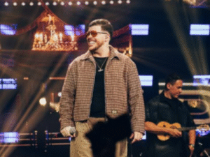 Ferrugem encerra a Festa do Divino com show de pagode em Viana